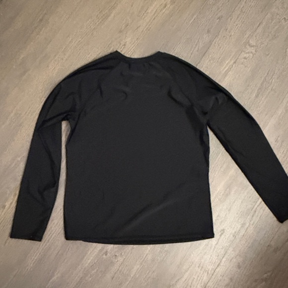 Volcom Rash Guard with White Logo - Picture 3 of 3